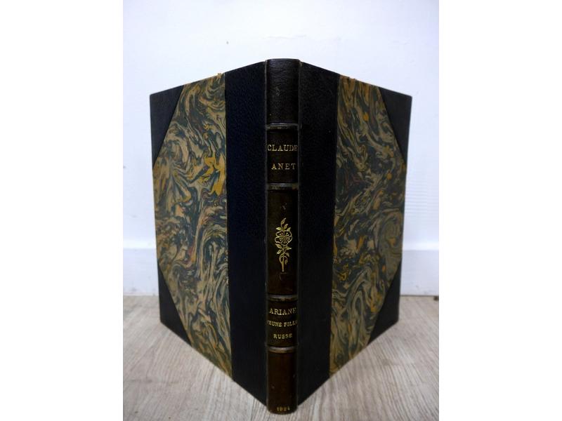 C. ANET, Ariane jeune fille russe. ed. Crés,...
