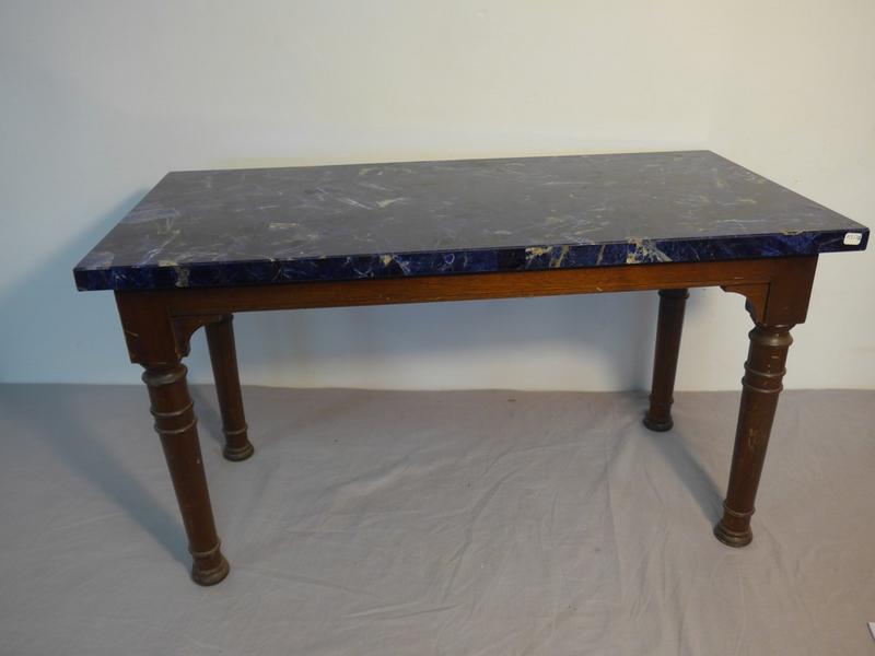 TABLE BASSE rectangulaire en bois teinté,...