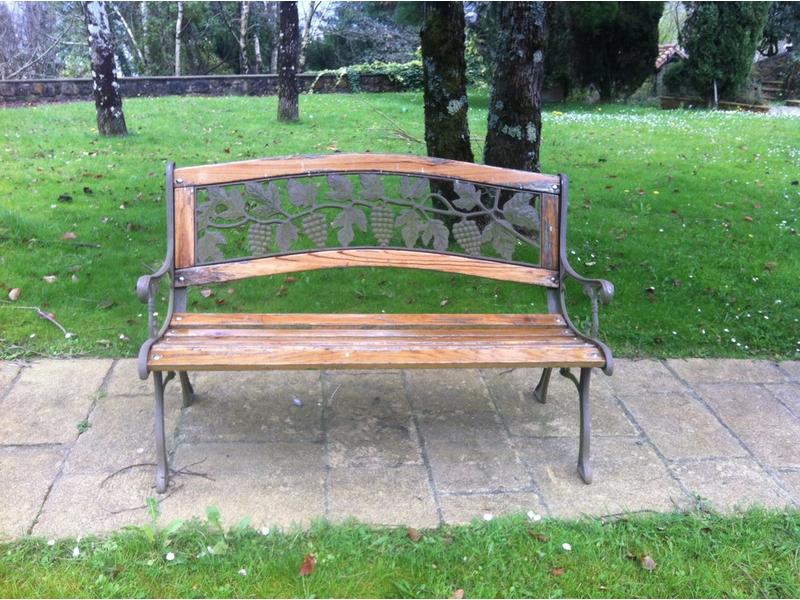 PAIRE DE BANCS de jardin