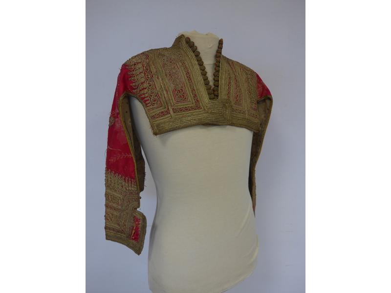 GILET TRADITIONNEL serbe " Jelek " pour femme...