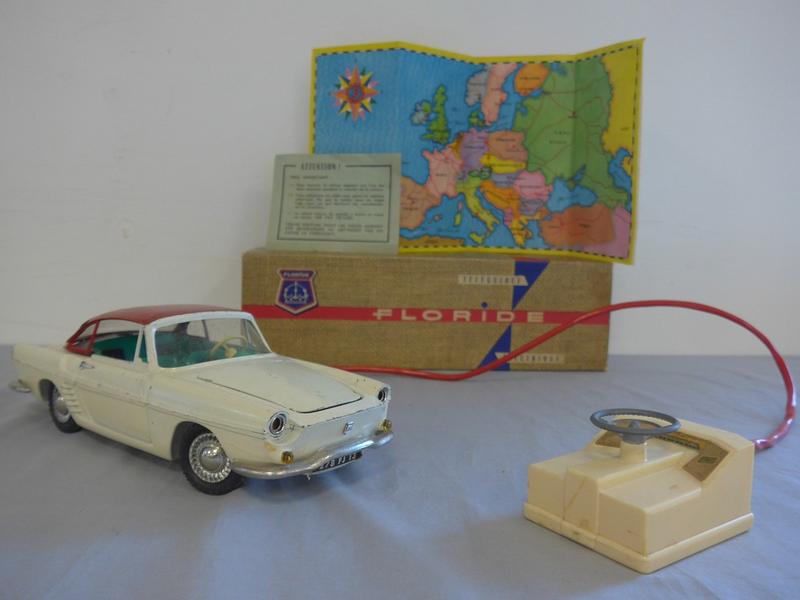 VOITURE téléguidée FLORIDE, laquée blanc,...