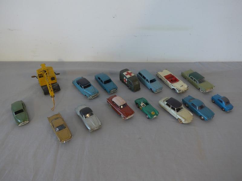 DINKY TOYS