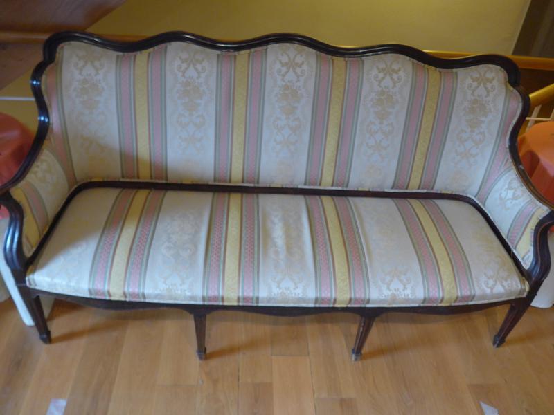 BANQUETTE trois places en hêtre teinté façon...