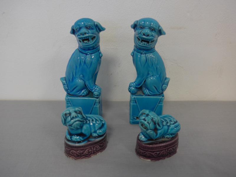 PAIRE DE QUILINS et PAIRE DE PETITS CHIENS...