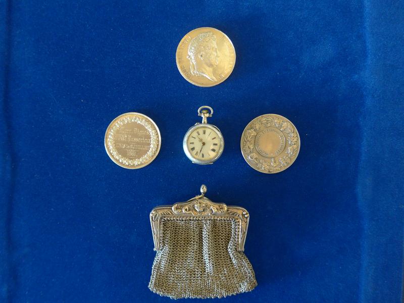 TROIS MEDAILLES en argent: