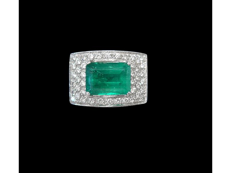 BAGUE tank en or gris (750) sertie d'une...