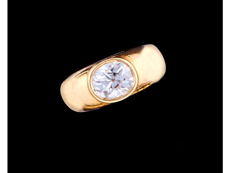 BAGUE solitaire en or jaune (750) ornée d'un...