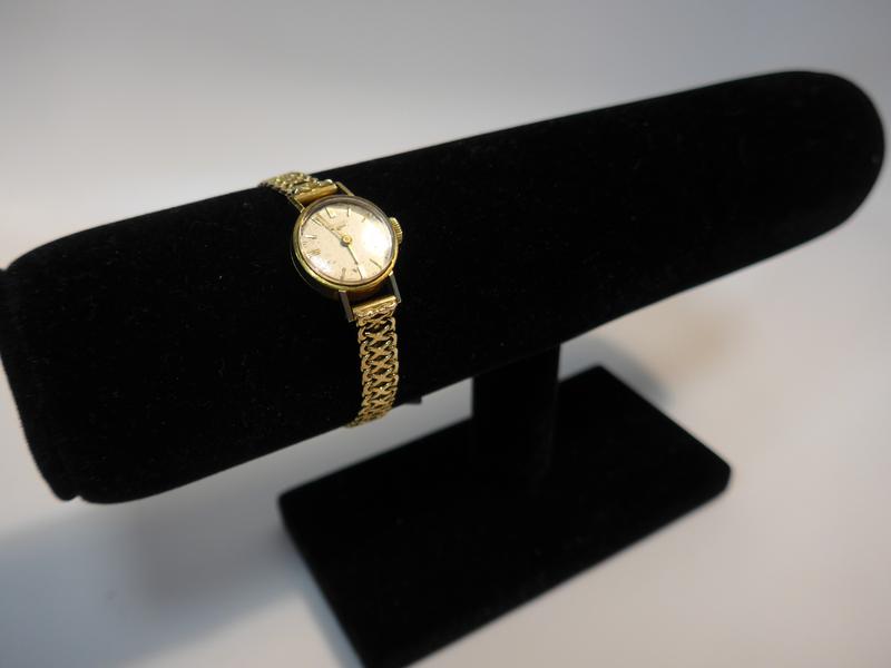 LONGINES