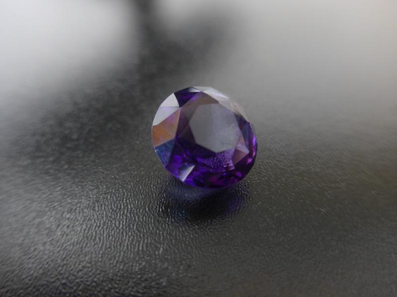 AMETHYSTE ronde facetée.