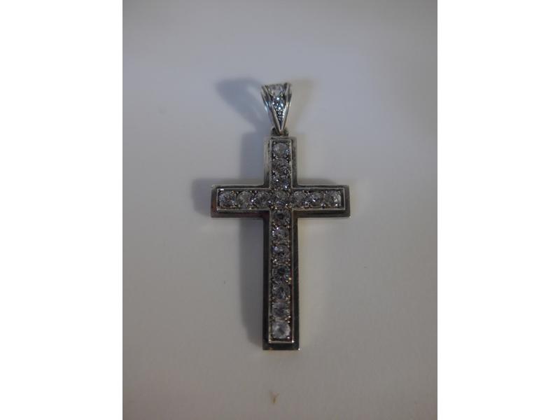 PENDENTIF CROIX en or blanc (750) sertie...
