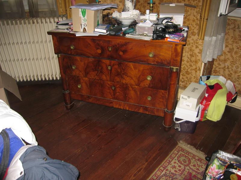 COMMODE rectangulaire en placage d’acajou...