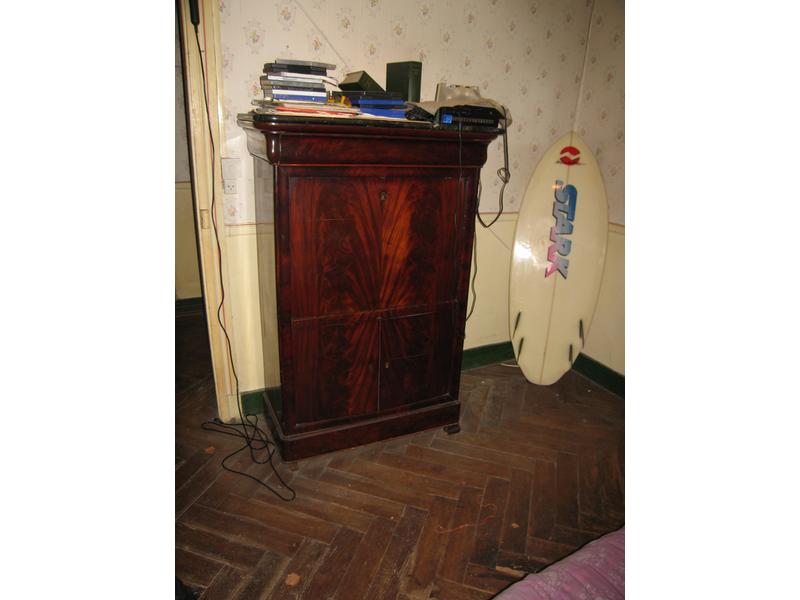 SECRETAIRE à abattant en placage d’acajou...