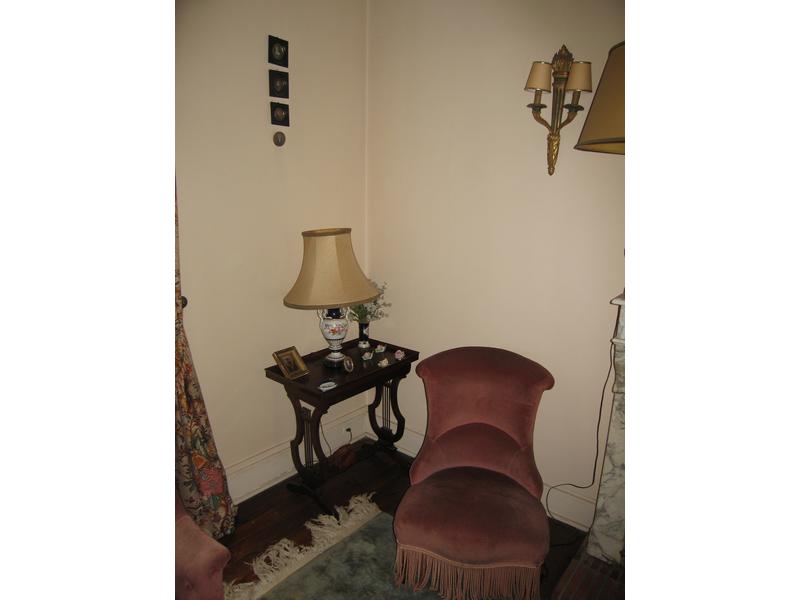 TABLE RECTANGULAIRE en merisier, pieds lyre...