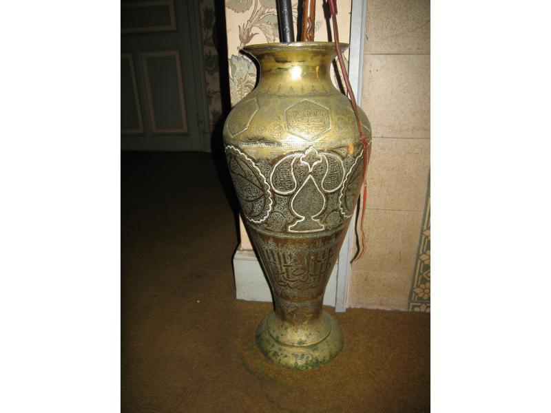PORTE-PARAPLUIES de forme balustre en laiton...