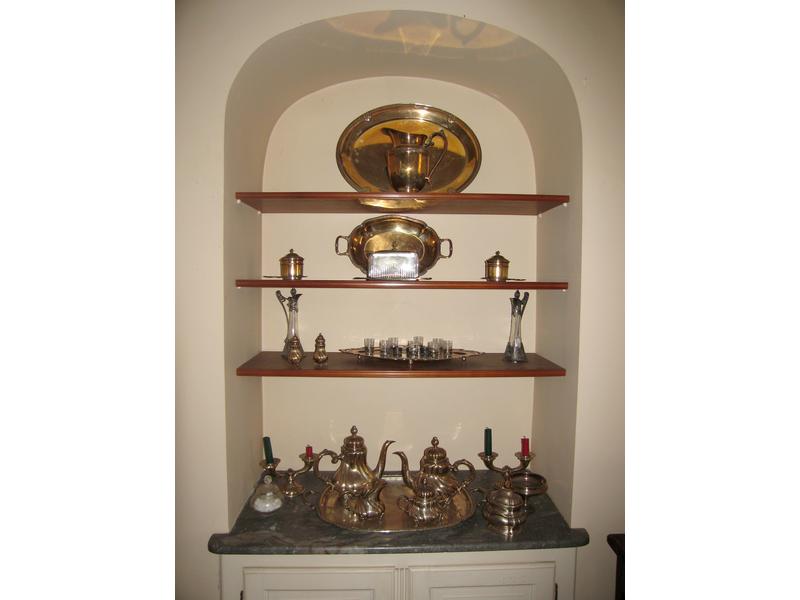 AIGUIERE et SON PRESENTOIR plateau ovale...