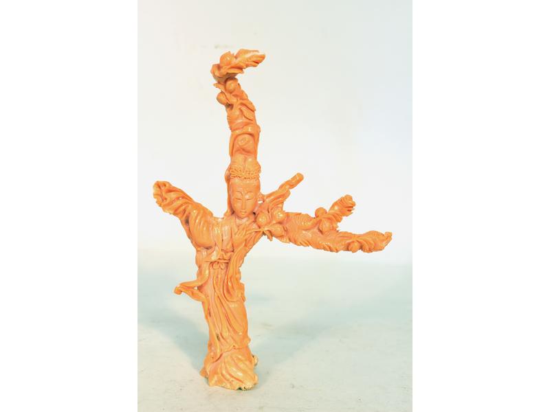 BRANCHE DE CORAIL rose sculpté représentant...