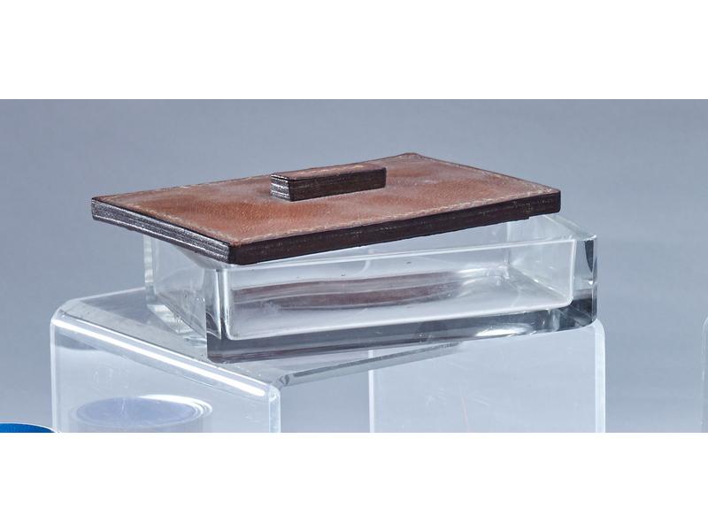 BOÎTE rectangulaire en cristal, à couvercle...