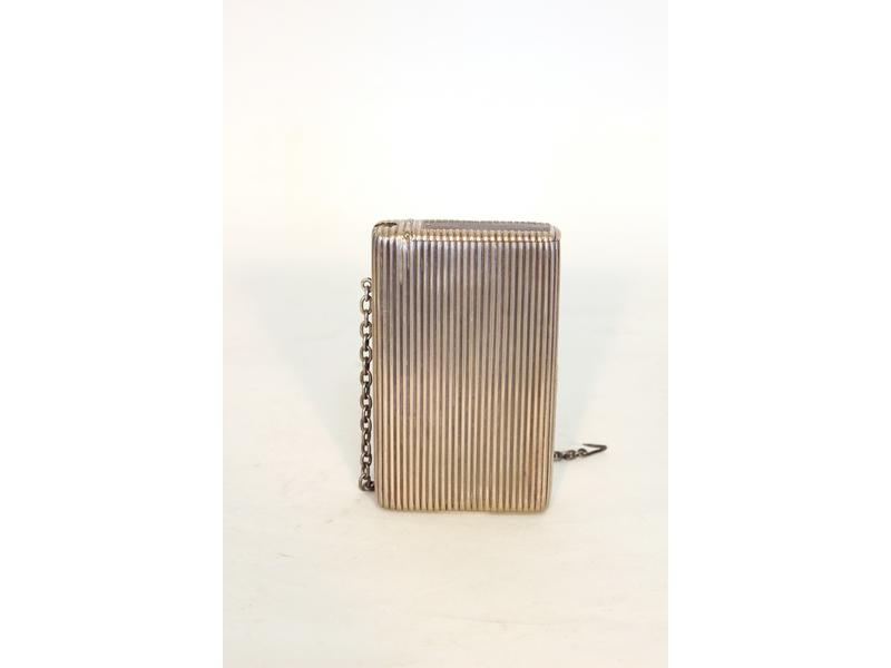 BOÎTE A CIGARETTES rectangulaire en argent...