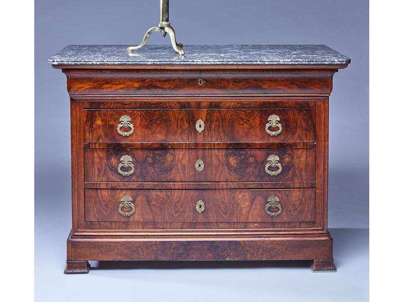COMMODE rectangulaire en placage de ronce...