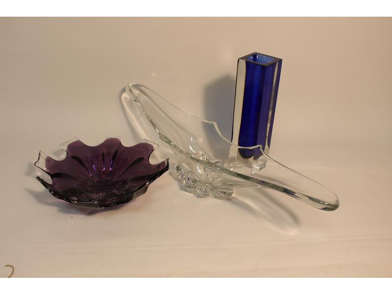 LOT DE TROIS COUPES en cristal,