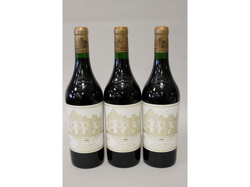 3 Blles CH. HAUT BRION Graves 1er GCC 19...