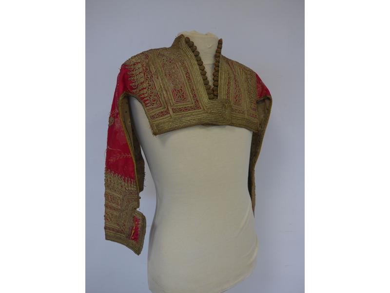 GILET TRADITIONNEL serbe " Jelek " pour femme...