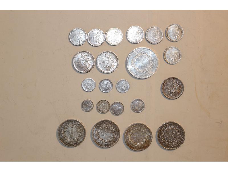 LOT DE PIECES EN ARGENT: