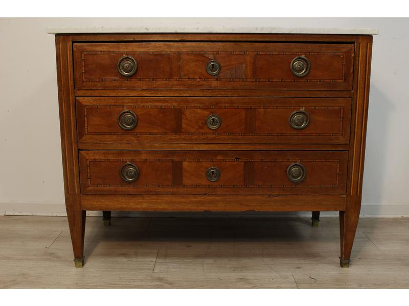 COMMODE rectangulaire en marqueterie de bois...