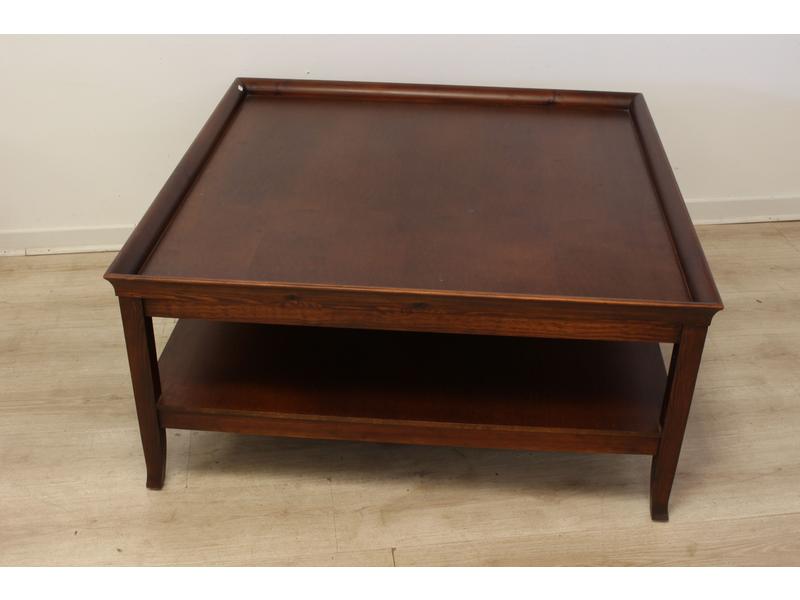 TABLE BASSE carrée en bois exotique à deux...
