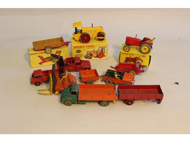 DINKY TOYS (10 véhicules)