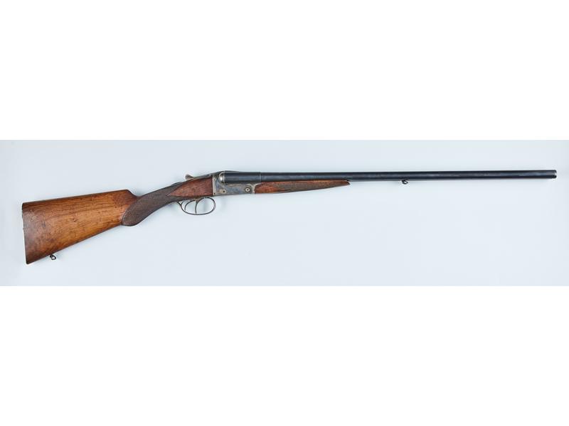 FUSIL DE CHASSE Hammerless stéphanois, deux...