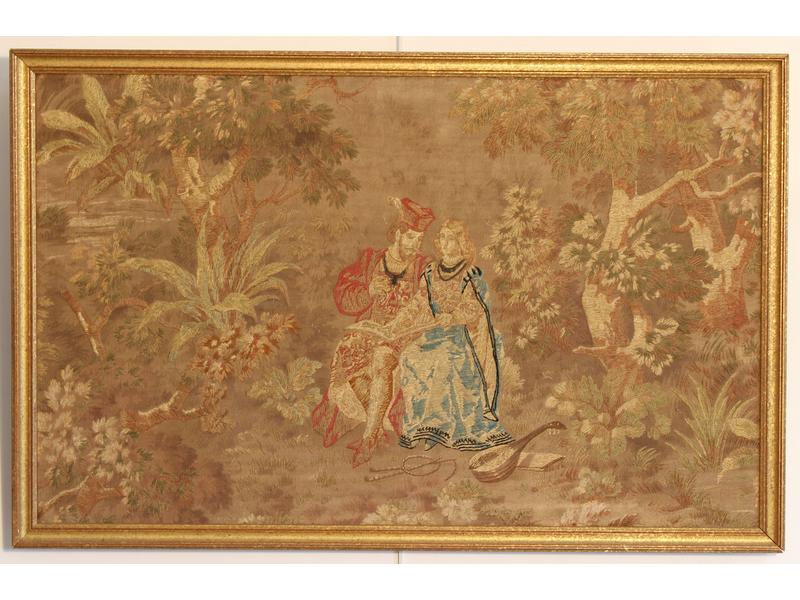 BRODERIE en soie à motif de scène galant...