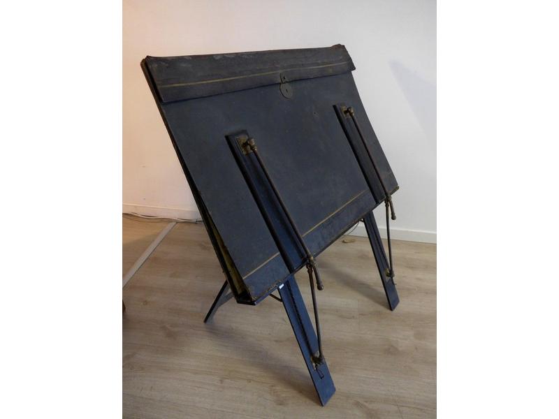 PORTEFEUILLE PORTE-GRAVURES en chagrin vert,...