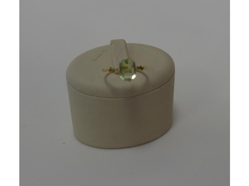 BAGUE en or jaune (750) sertie d'une pierre...