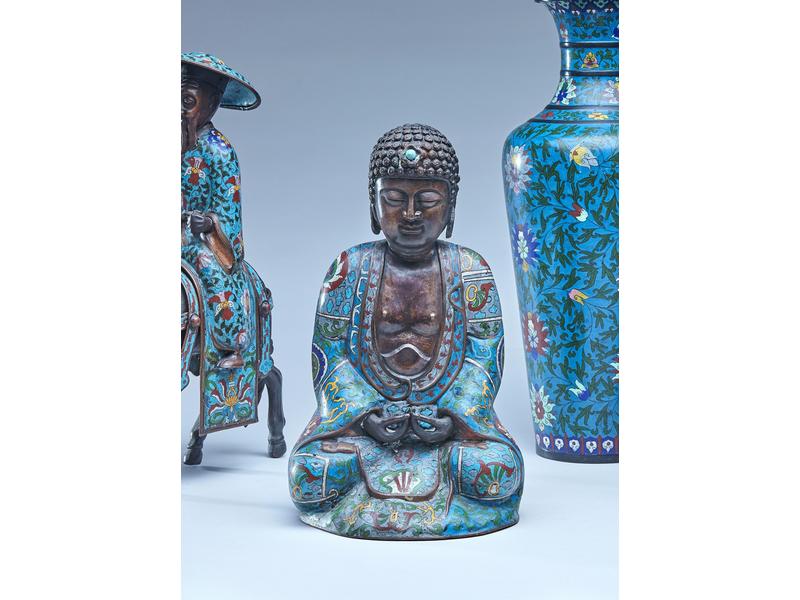 BOUDDHA assis en prière en bronze et émaux...