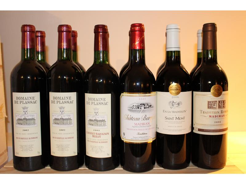 Lot de 12 Blles comprenant :
- 8 Blles DOMAINE...