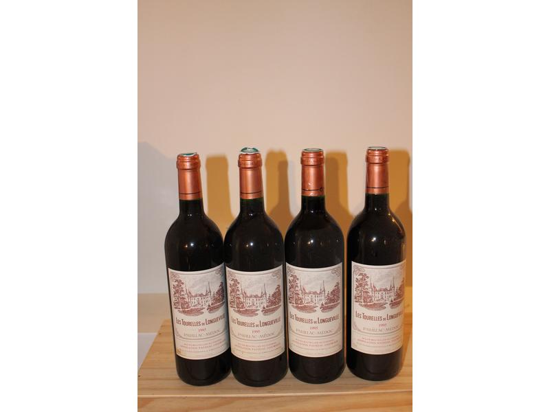 4 Blles LES TOURELLES DE LONGUEVILLE, Pauillac,...