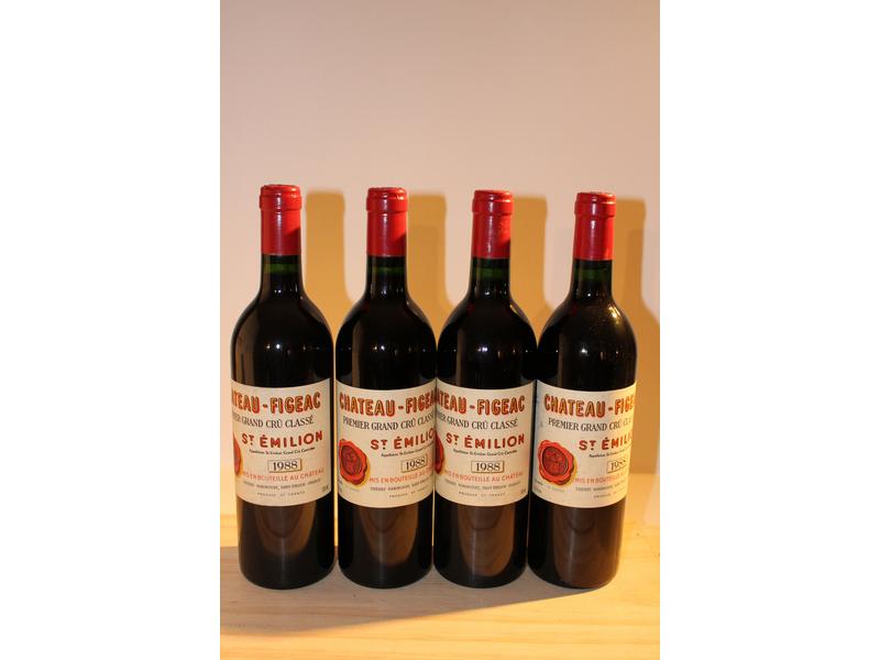 4 Blles CH. FIGEAC, St Emilion 1er GCC, 1988,...