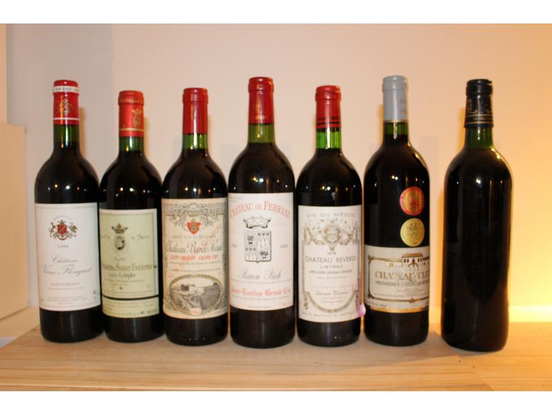 Lot de 8 Blles, Bordeaux, Roouge, comprenant:
-...