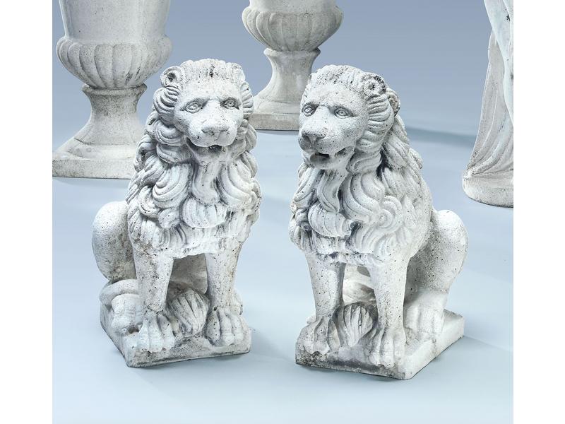 PAIRE DE LIONS assis en pierre reconstit...