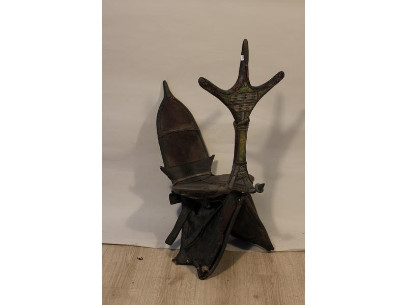 SELLE-BÂT, probablement de chamelier en cuir,...