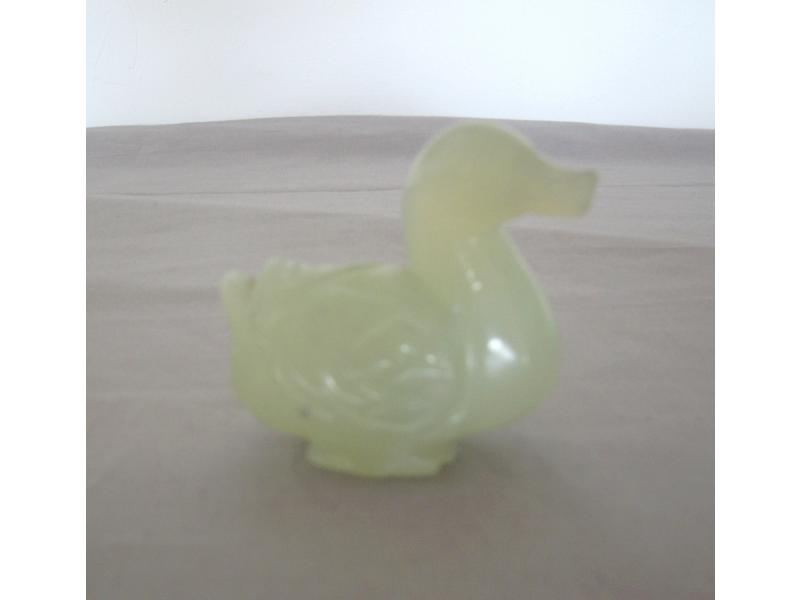 CANARD en jade sculpté, Chine XXe siècle....