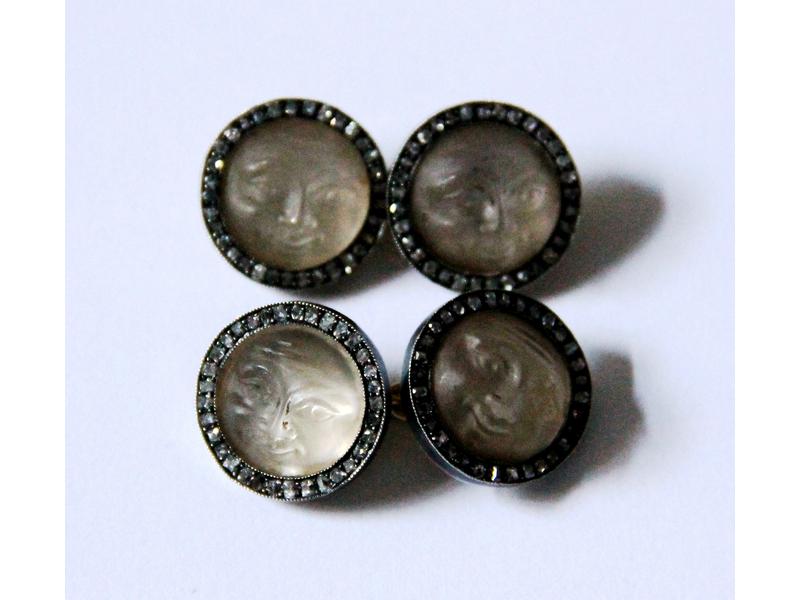 PAIRE DE BOUTONS DE MANCHETTES en or et argent...