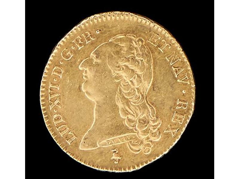 LOUIS XVI (1774-1793). Double louis au buste...