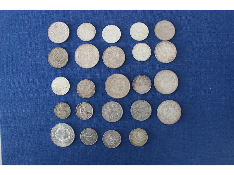 FRANCE. Lot de 5 p. de 50 f. et 3 p. de 10...