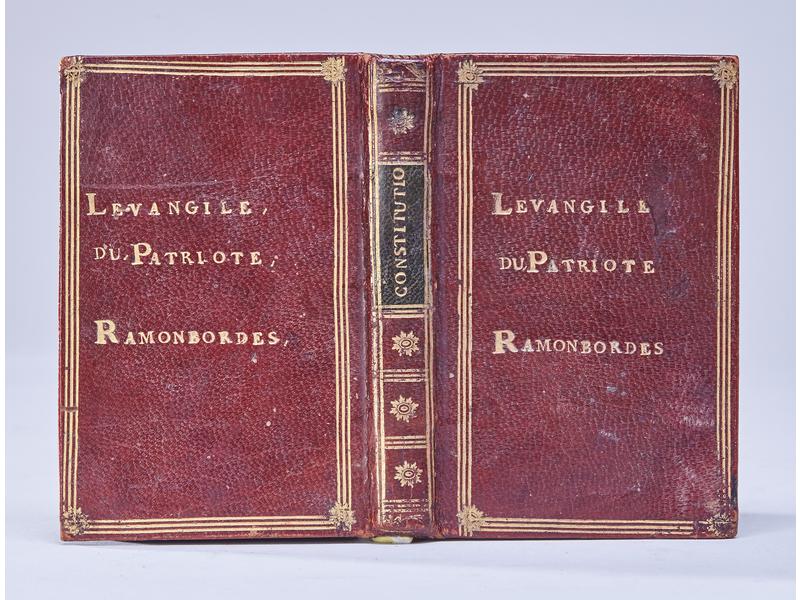LOT DE 7 PETITS OUVRAGES :