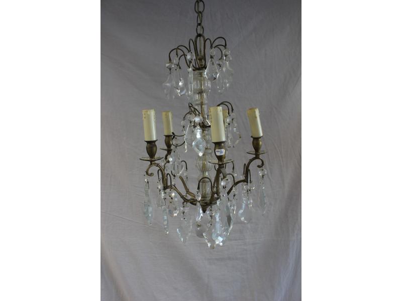 LUSTRE en cristal taillé et métal doré à...