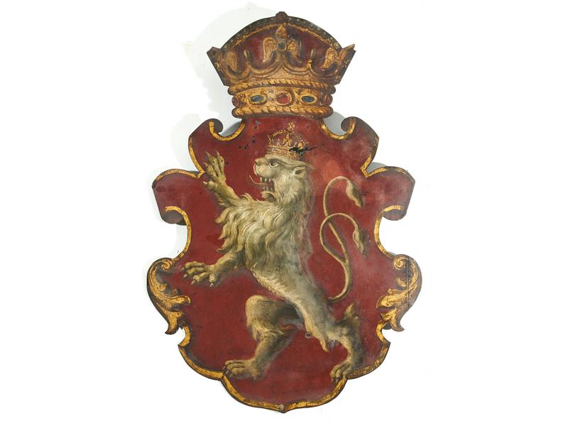 BLASON en tôle peinte en forme de parchemin...