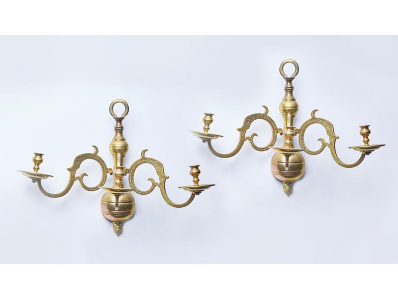 PAIRE DE GRANDES APPLIQUES en bronze et laiton...