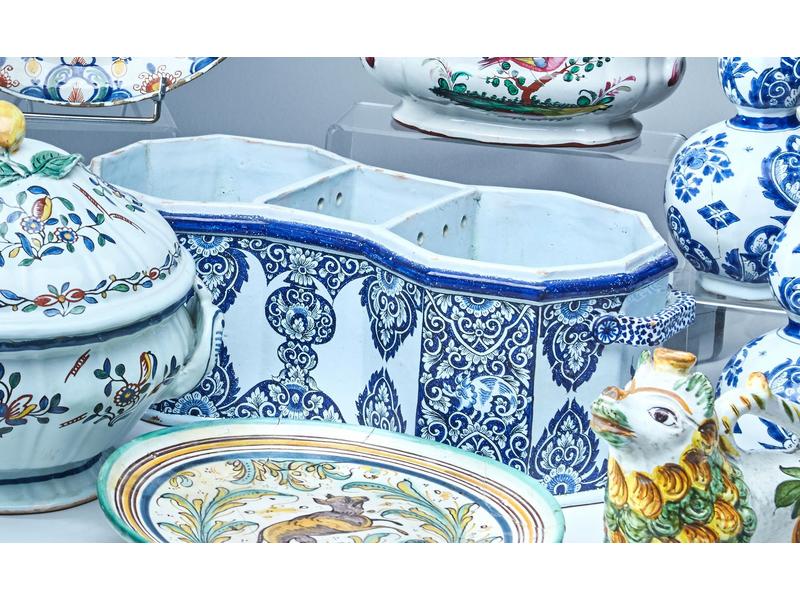 GRANDE JARDINIERE double en faïence émaillée...